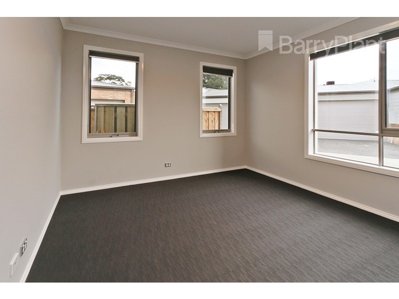 1 Oakmont Court, Frankston VIC 3199