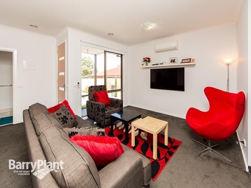 2/43 Titcher Road, Noble Park North VIC 3174