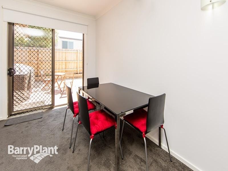 2/43 Titcher Road, Noble Park North VIC 3174