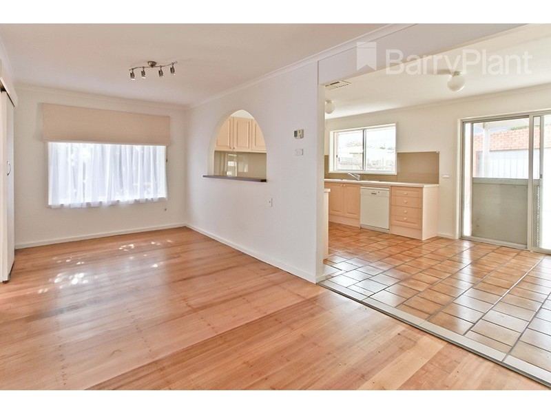 15 Cosier Drive, Noble Park VIC 3174