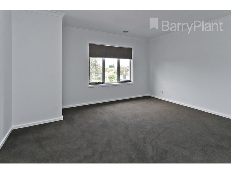 2/1A Carlton Road, Dandenong North VIC 3175