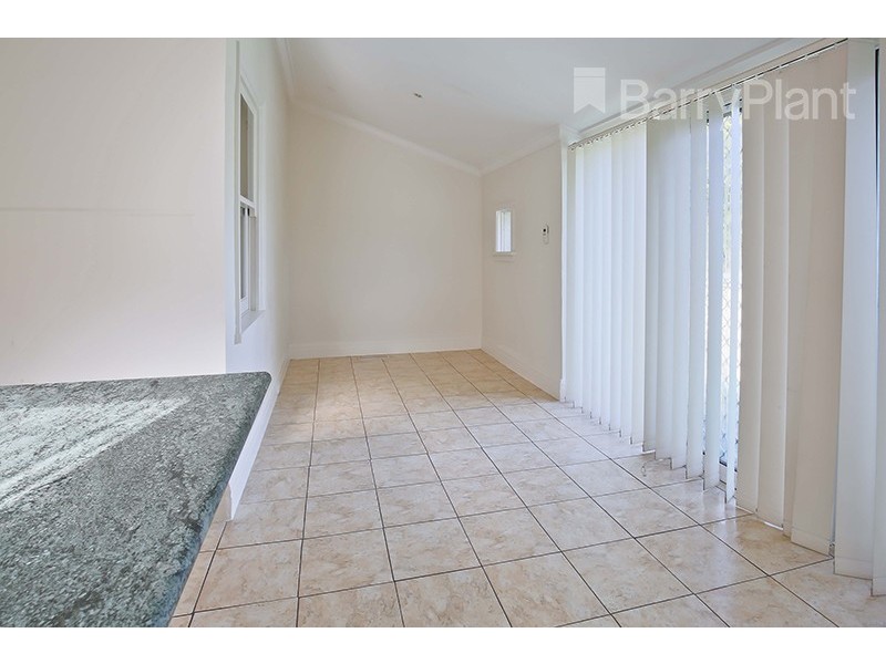 8 Edith Street, Caulfield North VIC 3161