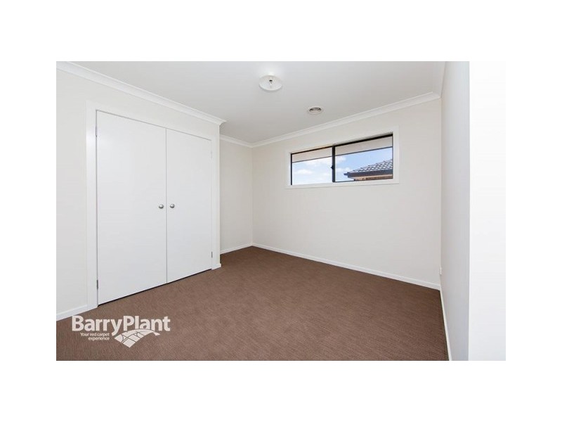 8 Matilda Drive, Keysborough VIC 3173