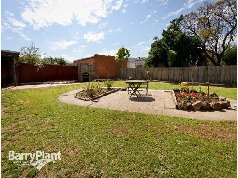69 Gatcum Cout, Noble Park VIC 3174