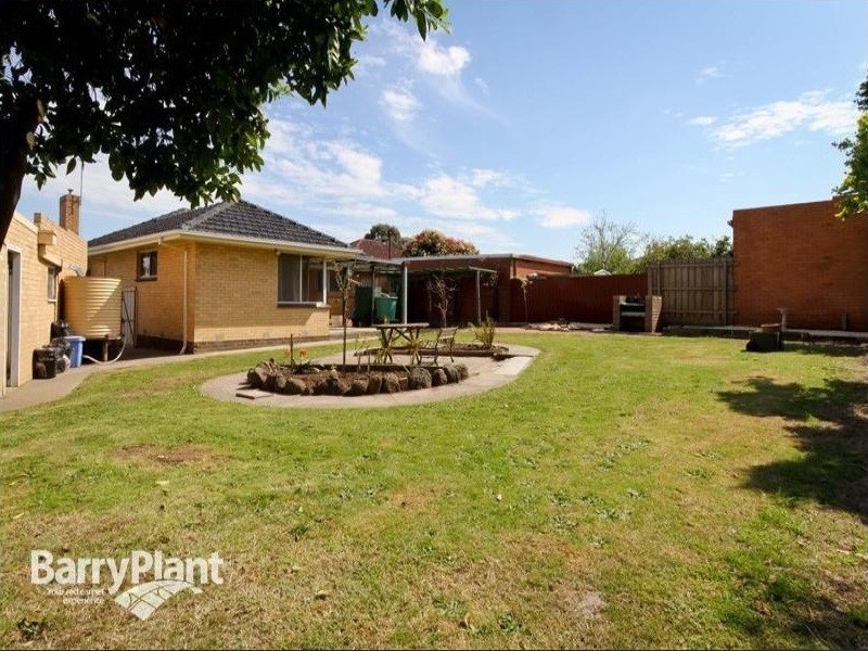 69 Gatcum Cout, Noble Park VIC 3174