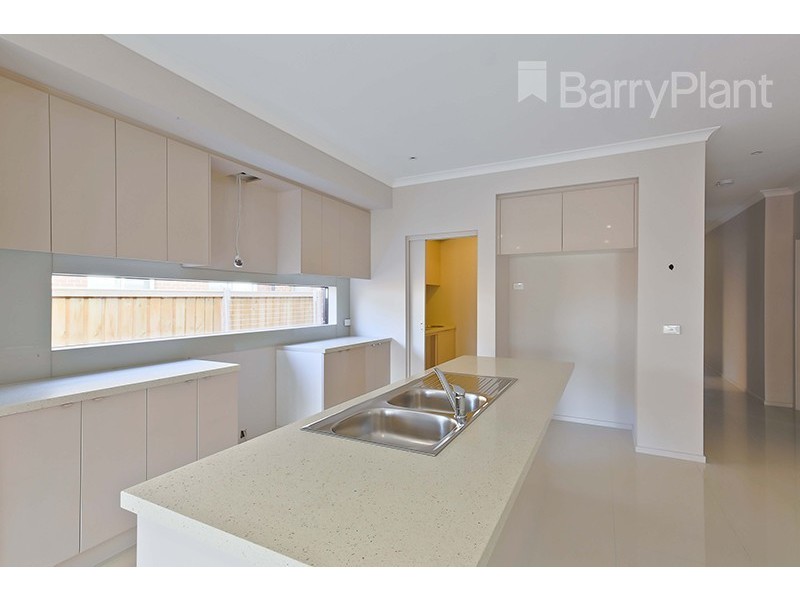 11 Grosvenor Street, Keysborough VIC 3173