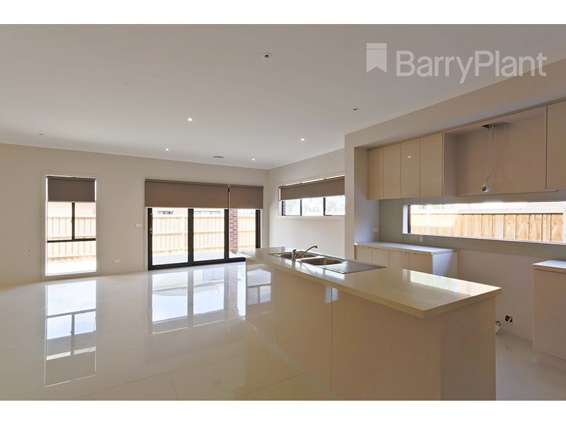 11 Grosvenor Street, Keysborough VIC 3173