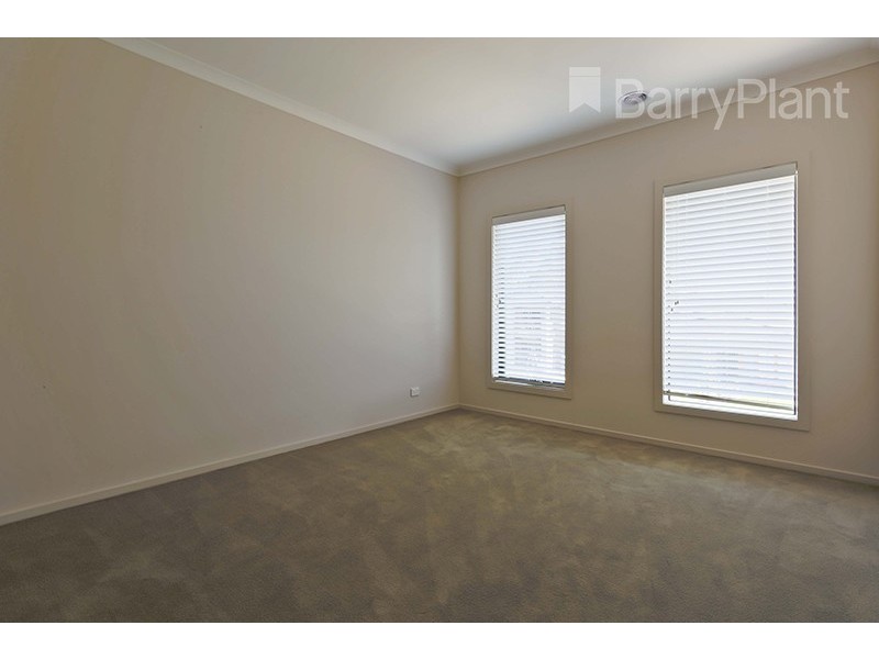 11 Grosvenor Street, Keysborough VIC 3173