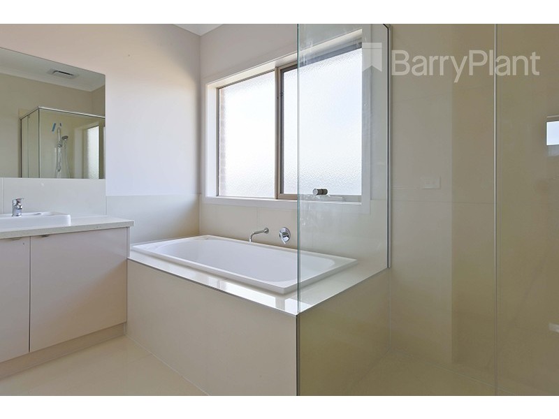 19 Petunia Drive, Keysborough VIC 3173