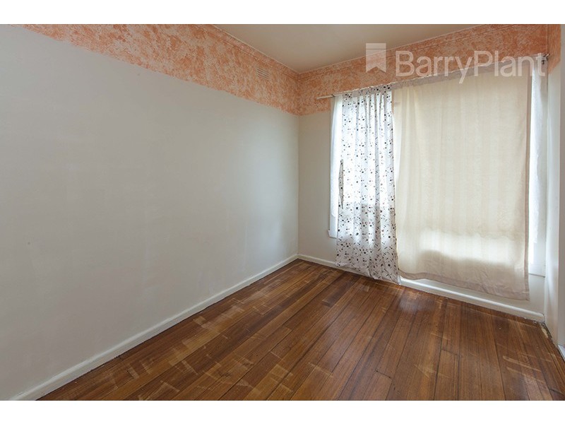 8 Garland Crt, Noble Park VIC 3174