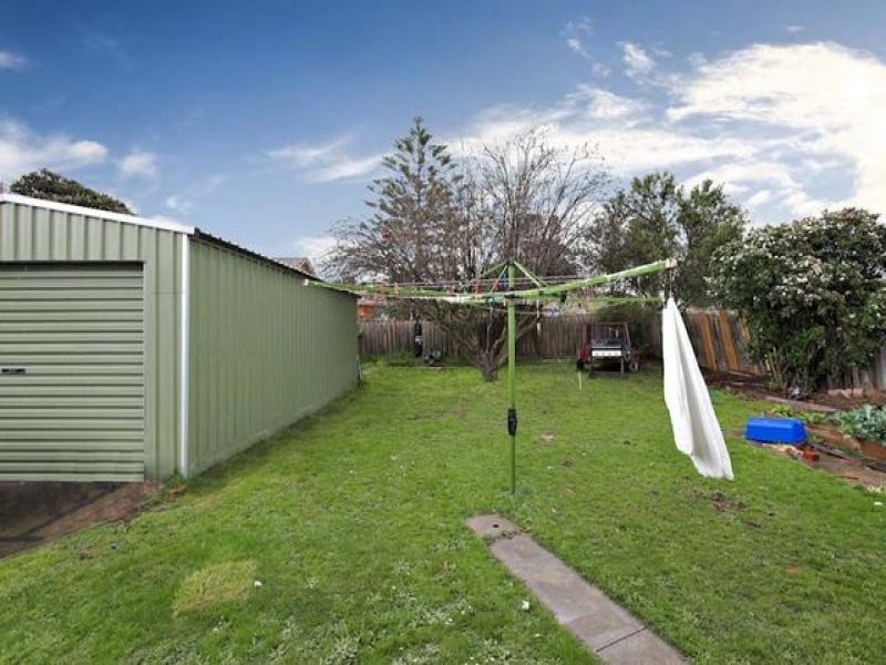 28 Gladstone Road, Dandenong VIC 3175
