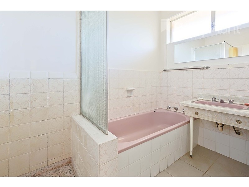 17 Redfern Crescent, Mulgrave VIC 3170
