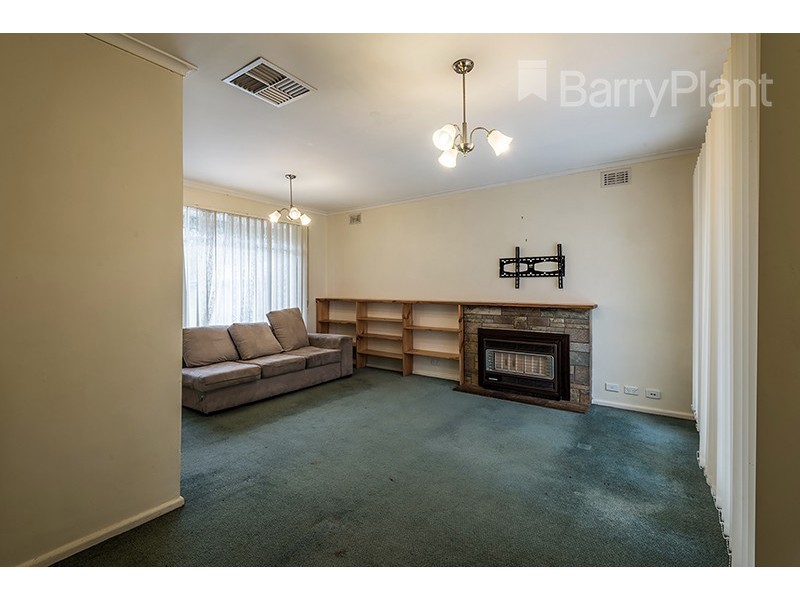 14 Doonbrae Ave, Noble Park North VIC 3174