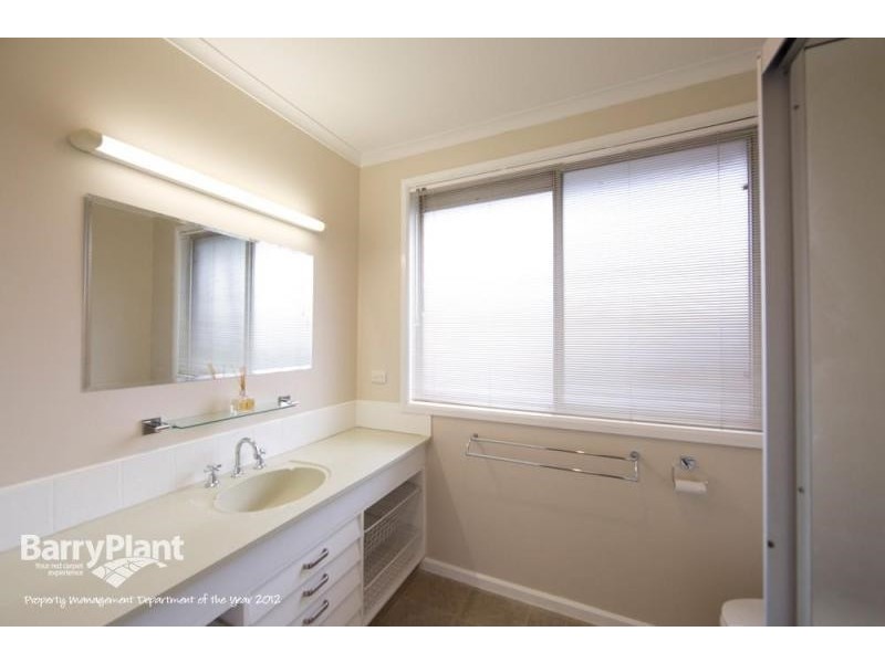 2 Lyndale Court, Dandenong North VIC 3175