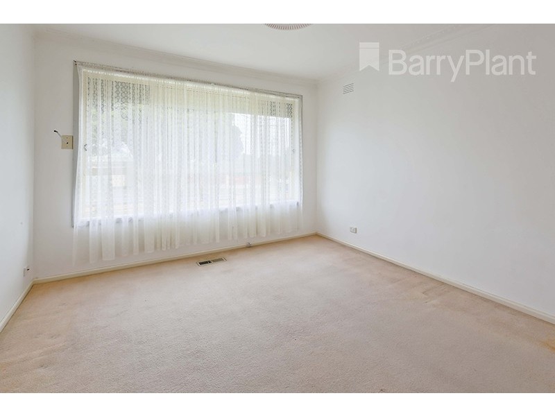 87 Oakwood Avenue, Noble Park North VIC 3174