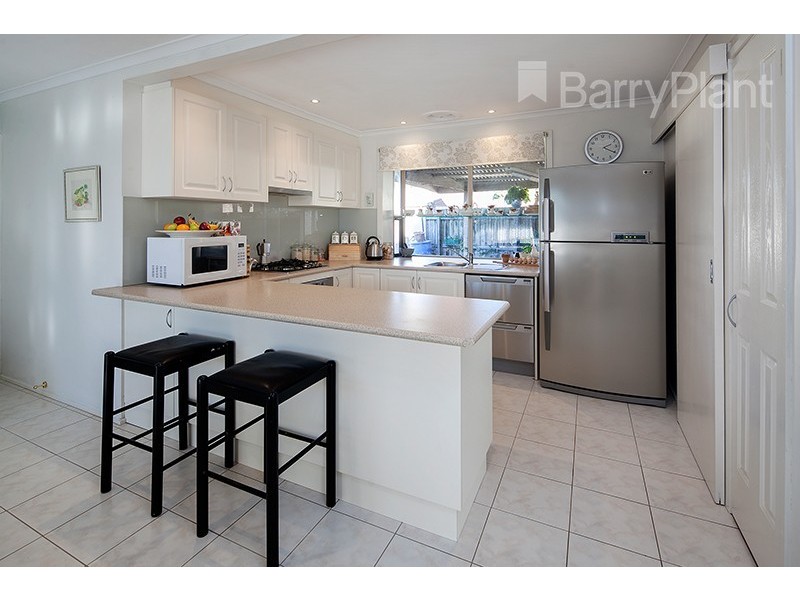 2 Anderson Close, Hampton Park VIC 3976