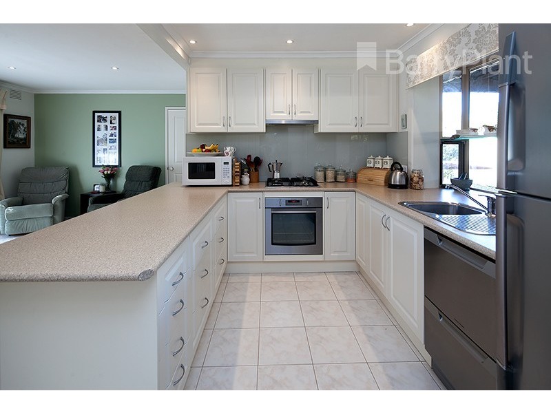 2 Anderson Close, Hampton Park VIC 3976