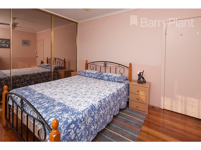 32 Pittosporum Grove, Doveton VIC 3177