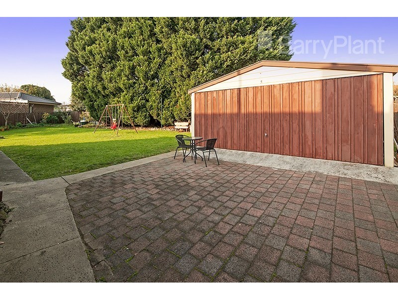 32 Pittosporum Grove, Doveton VIC 3177