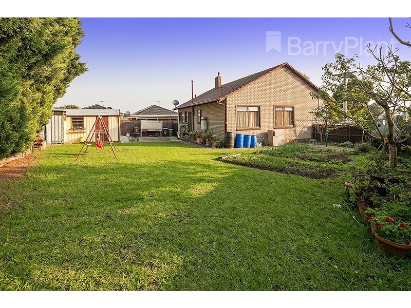 32 Pittosporum Grove, Doveton VIC 3177
