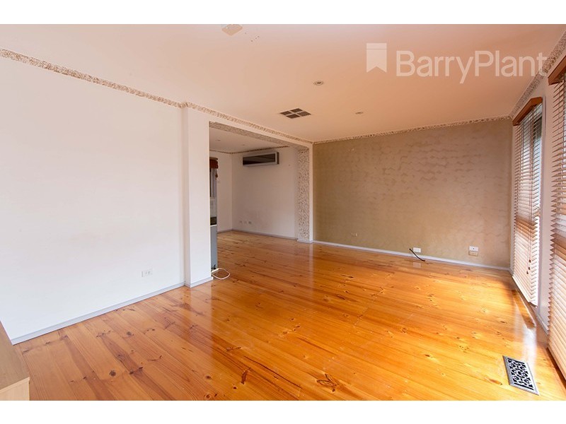 4 Eagle Drive, Noble Park North VIC 3174