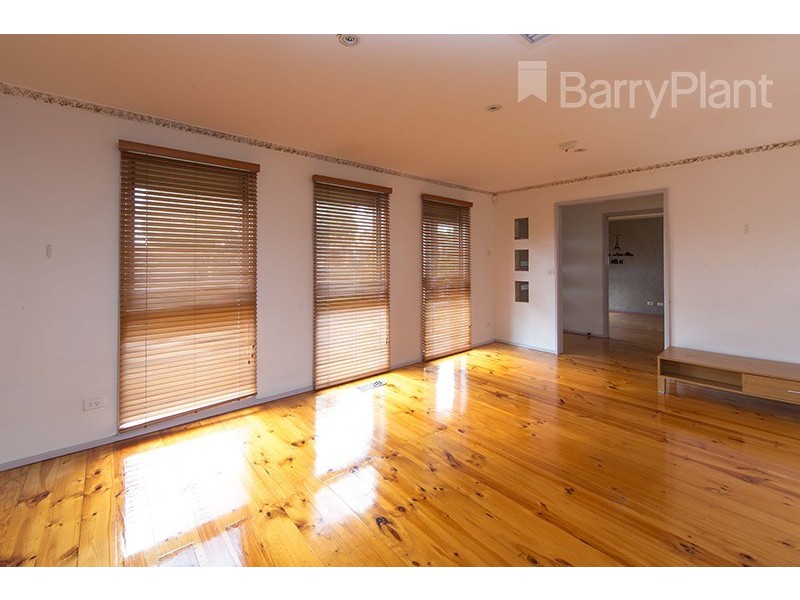 4 Eagle Drive, Noble Park North VIC 3174