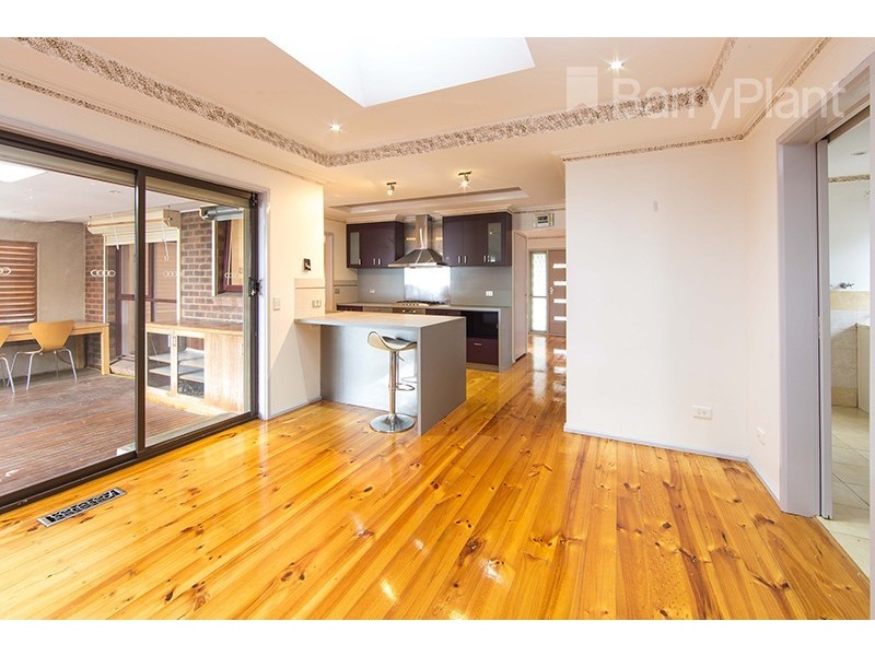 4 Eagle Drive, Noble Park North VIC 3174