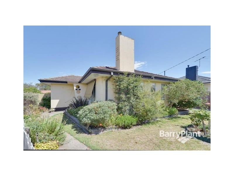 20 Hughes Crescent, Dandenong North VIC 3175