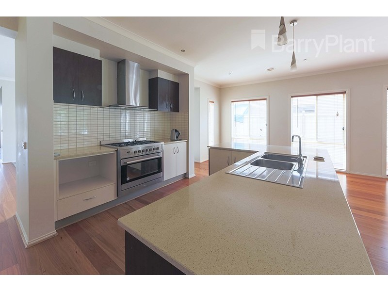 60 Clarendon Drive, Keysborough VIC 3173