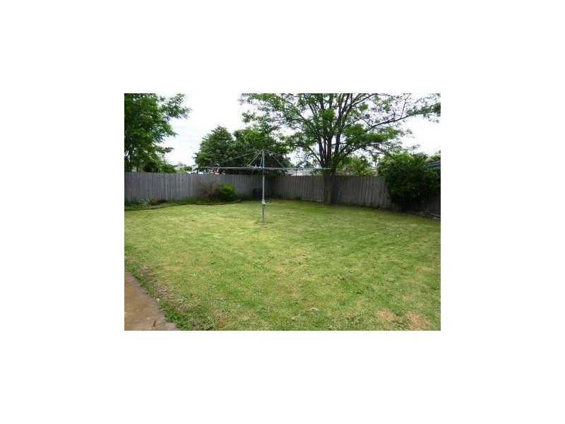 1/3 Jessie Street, Noble Park VIC 3174