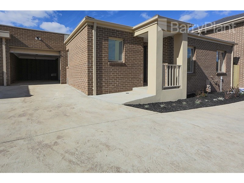 2/5 Lorraine Street, Dandenong VIC 3175