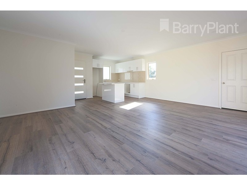 2/5 Lorraine Street, Dandenong VIC 3175