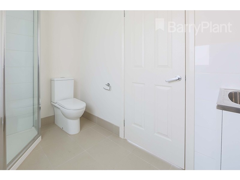 2/5 Lorraine Street, Dandenong VIC 3175