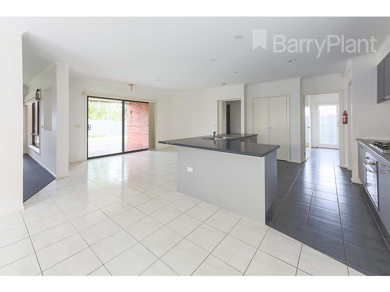 41 Honeyeater Grove, Narre Warren VIC 3805