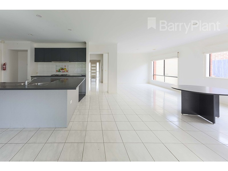 41 Honeyeater Grove, Narre Warren VIC 3805