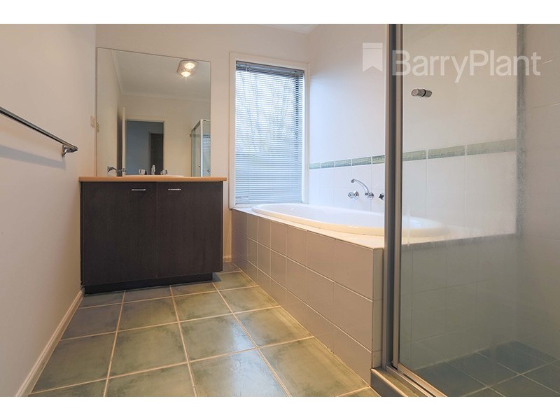 41 Honeyeater Grove, Narre Warren VIC 3805