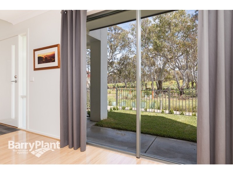 2/25 Orlando Cres, Keysborough VIC 3173