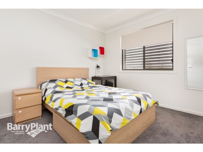 2/25 Orlando Cres, Keysborough VIC 3173