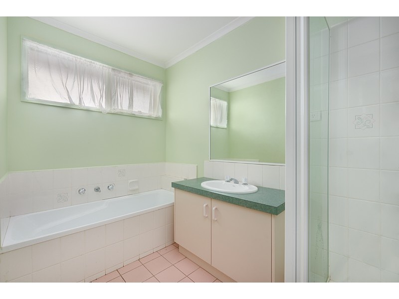 11 Newberry Retreat, Hampton Park VIC 3976