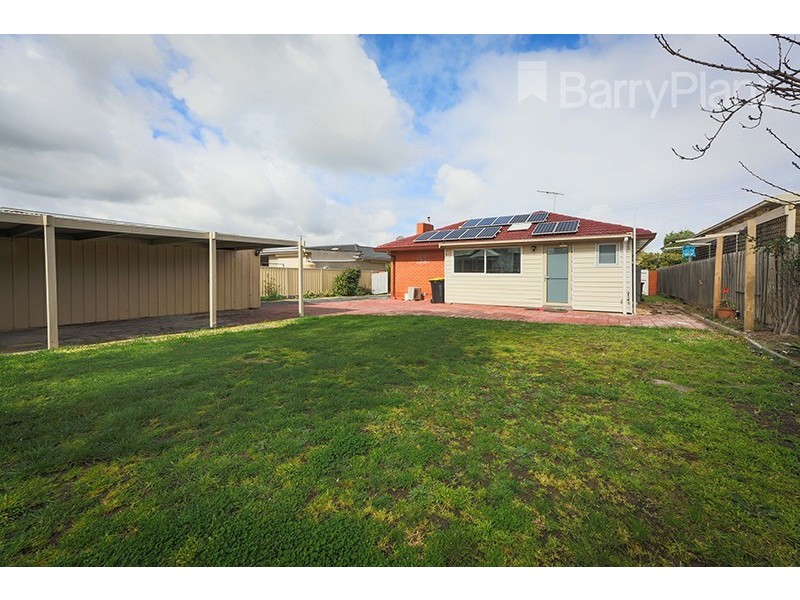 31 Halton Road, Dandenong North VIC 3175