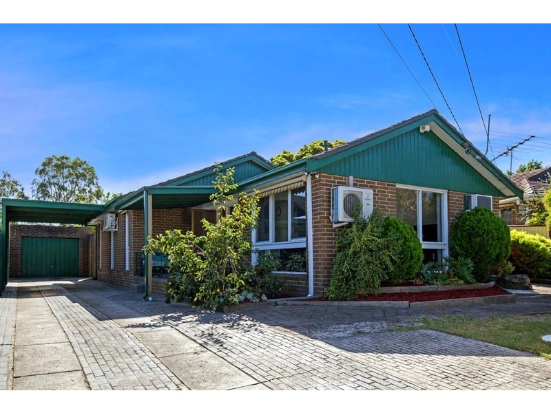 17 Ennismore Drive, Keysborough VIC 3173