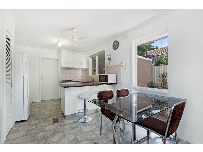 17 Ennismore Drive, Keysborough VIC 3173