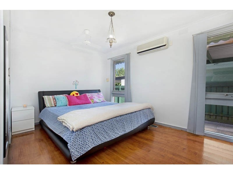 17 Ennismore Drive, Keysborough VIC 3173