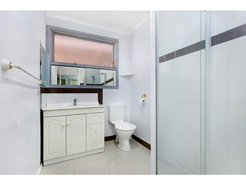 17 Ennismore Drive, Keysborough VIC 3173