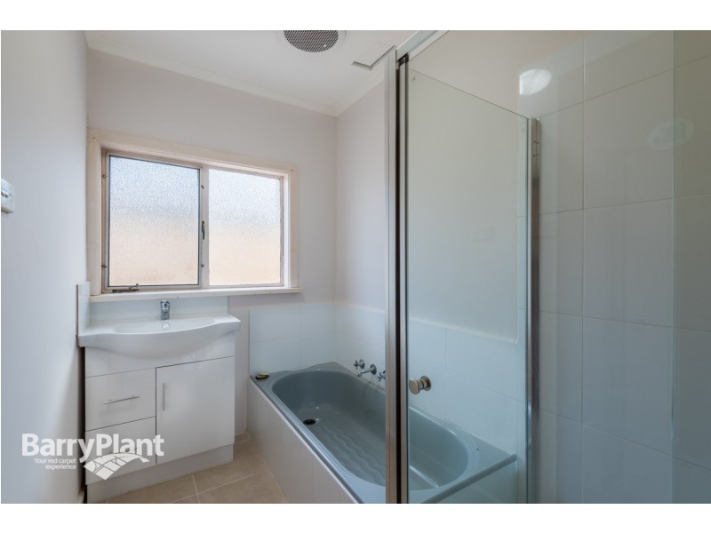 12 Gunther Avenue, Springvale VIC 3171
