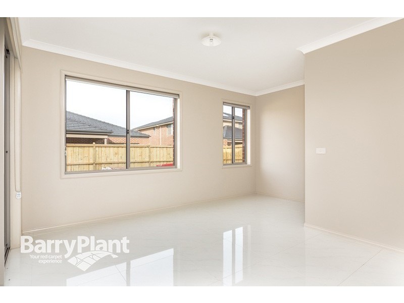 25 Len George Drive, Keysborough VIC 3173