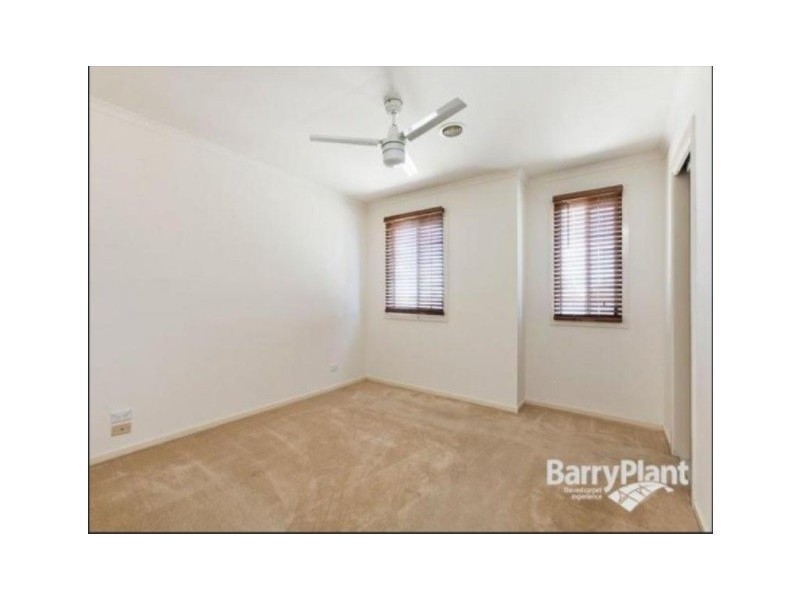 10/21 Graham-Michele Place, Keysborough VIC 3173