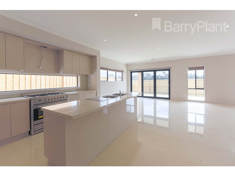 20 Petunia Drive, Keysborough VIC 3173