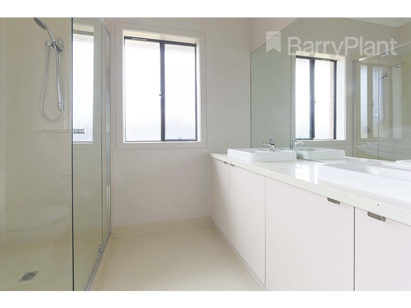 20 Petunia Drive, Keysborough VIC 3173