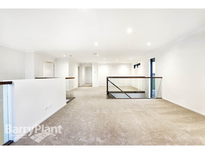 27 Trebilco Avenue, Keysborough VIC 3173
